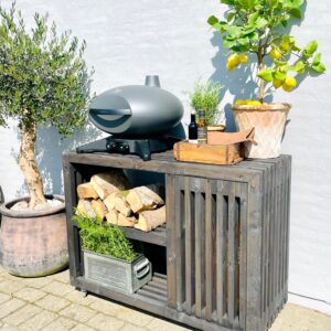 Luksus Grillbord med Gasflaskeskjuler | Sortbejdset | 65.5 cm / Uden Topplade / 120 cm