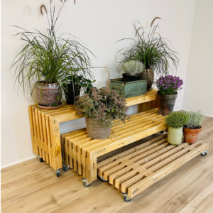 Plantetrappe af Brugte Traller | Terrassemøbel
